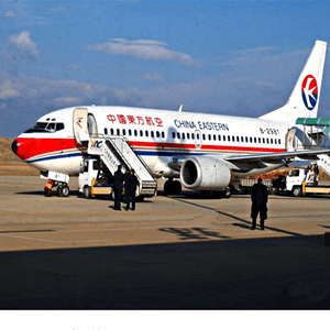 抚远东极机场邮寄航空快运业稳步发展的原因是什么？